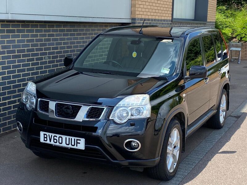 NISSAN X-TRAIL 2.0 dCi Tekna 4WD 5dr 2010